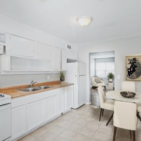 Kitchen at Gardens at Washington Park