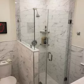 Frameless shower doors