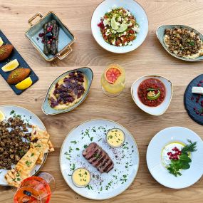 Bild von Rakish am Main - MY Mezze & More