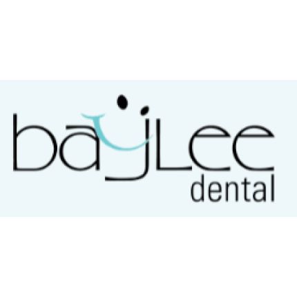 Logotipo de Baylee Dental