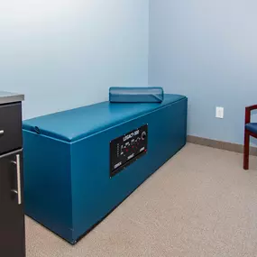 Chiropractic treatment room at Tanglewood Chiropractic in Advance