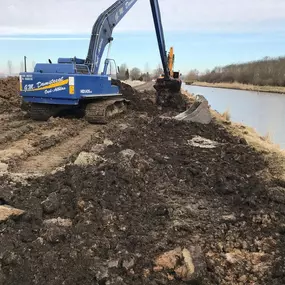Damsteegt BV G.M. machineverhuur, grondverzet, recycling en zuigtechniek