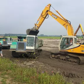 Damsteegt BV G.M. machineverhuur, grondverzet, recycling en zuigtechniek