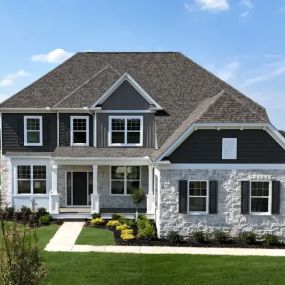 Large homesites with 3-4 Car Garages