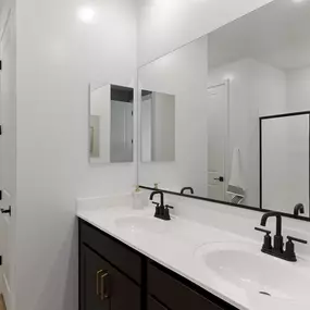 Model Home Primary Suite