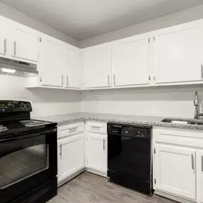 Fully Equipped Kitchen at Ridgewood Apartments