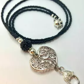 Bild von Beadazzled Lanyards