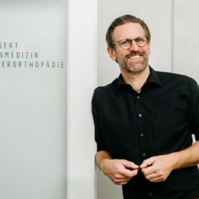 Bild von Dr. Helgert I Zahnmedizin I Kieferorthopädie I Schöne Zähne München
