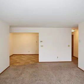 An Empty Living Room at Covington Place Apartments, St Cloud, 56301