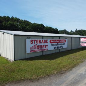 clean storage units off 74 4 Lane in North Carolina