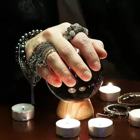 Bild von Psychic Palm and Card Reader call now