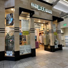 Bild von The B-12 Store Coastal Grand Mall