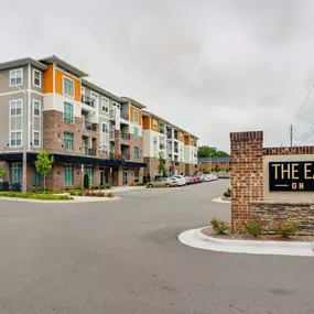 The Eastern's Off-Campus Student Apartments Near ECU