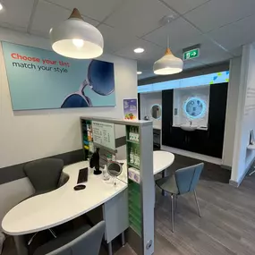 Specsavers Opticians and Audiologists - Porthmadog