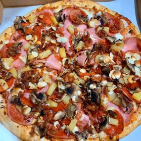 Bild von Garlic Jim’s Famous Gourmet Pizza