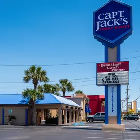 Bild von Capt. Jack's Family Buffet - Front Beach