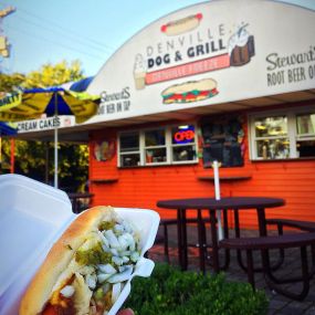 Happy National Hot Dog Day! ???? Whether you’re a classic ketchup and mustard fan or you like to get adventurous with your toppings... Denville Dog & Grill is your spot!! ????????????PERSONALLY .... I can never make up my mind so their famous “Denville Dog”, which comes with ALL the toppings is always my choice!! SO YUMMY! ???? ????
