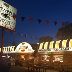 Denville Dog & Ice Cream at night