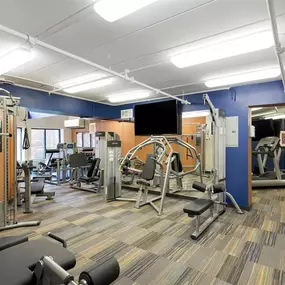 Gym at Pebblebrook Court