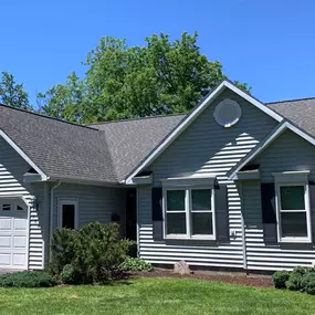Bild von Oaks Roofing & Siding
