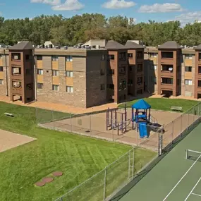 Tennis Court at Willow Creek