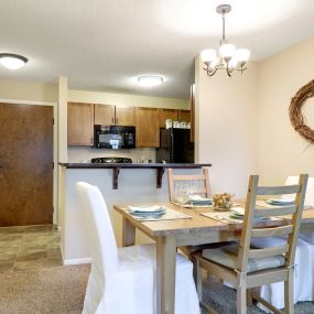 Dining Room at Regency Woods