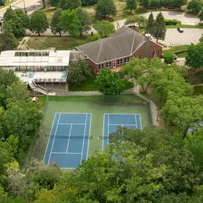 Tennis Courts at Regency Woods