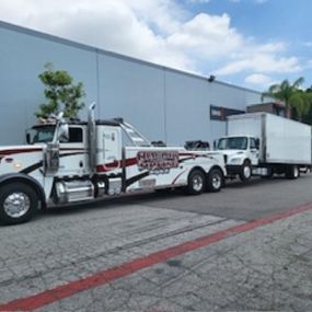 Bild von Charlie's 24hr Towing & Heavy Duty