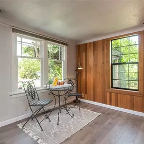 Bild von Home Realty: Sarah Quinones, Realtor