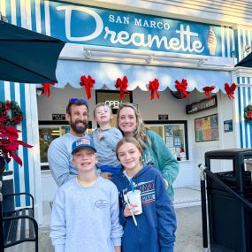 Jacksonville Ice Cream San Marco Dreamette located at 1905 Hendricks Ave., Jacksonville, FL 32207 serves a happy family visiting Jacksonville, Florida