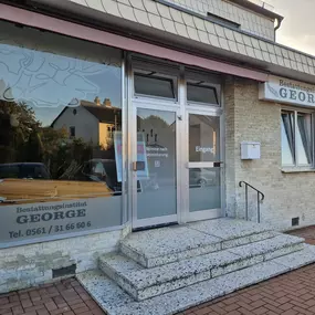 Bestattungsinsitut Stephan George, Fuldatal, Urnen