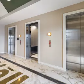 luxury apartments in Nashville with elevators