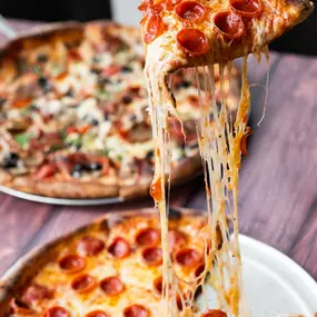 Bild von Amici's East Coast Pizzeria Hayward at East Bay Eats