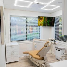 Bild von Burke Dental Center - Dr. Nabeel Khan