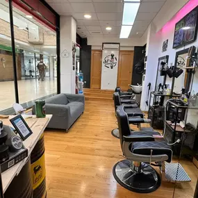BARBER_SHO_JJS_SALON_4.jpg