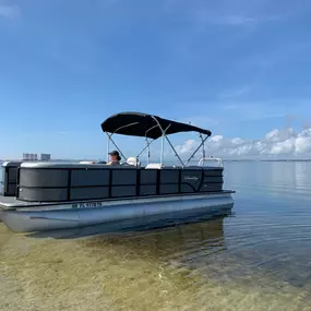 Bild von Frisky Mermaid Dolphin Cruises & Pontoon Boat Rentals