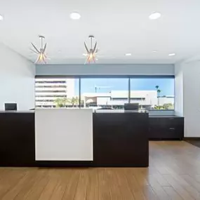 Bild von Regus - Scottsdale - Camelback Square