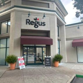 Bild von Regus - Danville - Railroad Ave