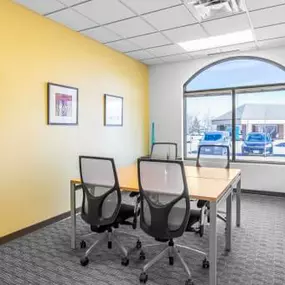 Bild von Regus - Iowa, Johnston - Des Moines - Foxboro Square