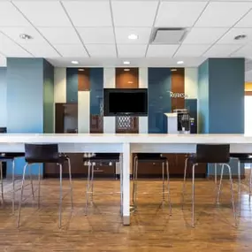 Bild von Regus - New Jersey, Cherry Hill - Towne Place at Garden State Park