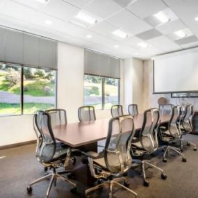 Bild von Regus -  Novato - Woodside Office Center