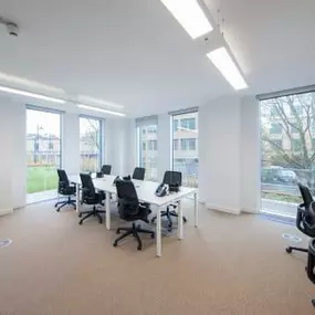 Bild von Spaces - Uxbridge, Charter Building