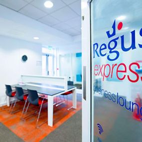 Bild von Regus Express - Northampton, Watford Gap Services - Regus Express