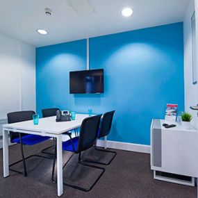 Bild von Regus Express - Northampton, Watford Gap Services - Regus Express