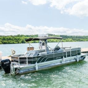 Bild von Pontoon Boat Rentals at Cherokee Outdoor Resort