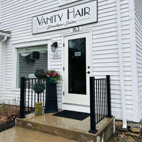 Bild von Vanity Hair Beautique Salon