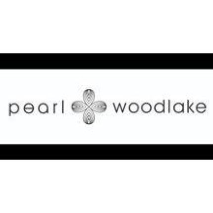 Logótipo de Pearl Woodlake