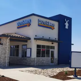 Dutch Bros Court