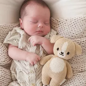 tiny hands, tiny { FRIENDS }
????????????????????????????????
soft, snuggly + ready to be { LOVED }
???? hand-knit from peruvian cotton
???? perfect for littles
???? heirloom quality for hugs
???? thoughtful details in every stitch
???? one-of-a-kind & { ADORABLE }
start your cuddle+kind collection at barefoot stitches & gifts today