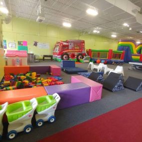 Bild von DinoDash Indoor Playground